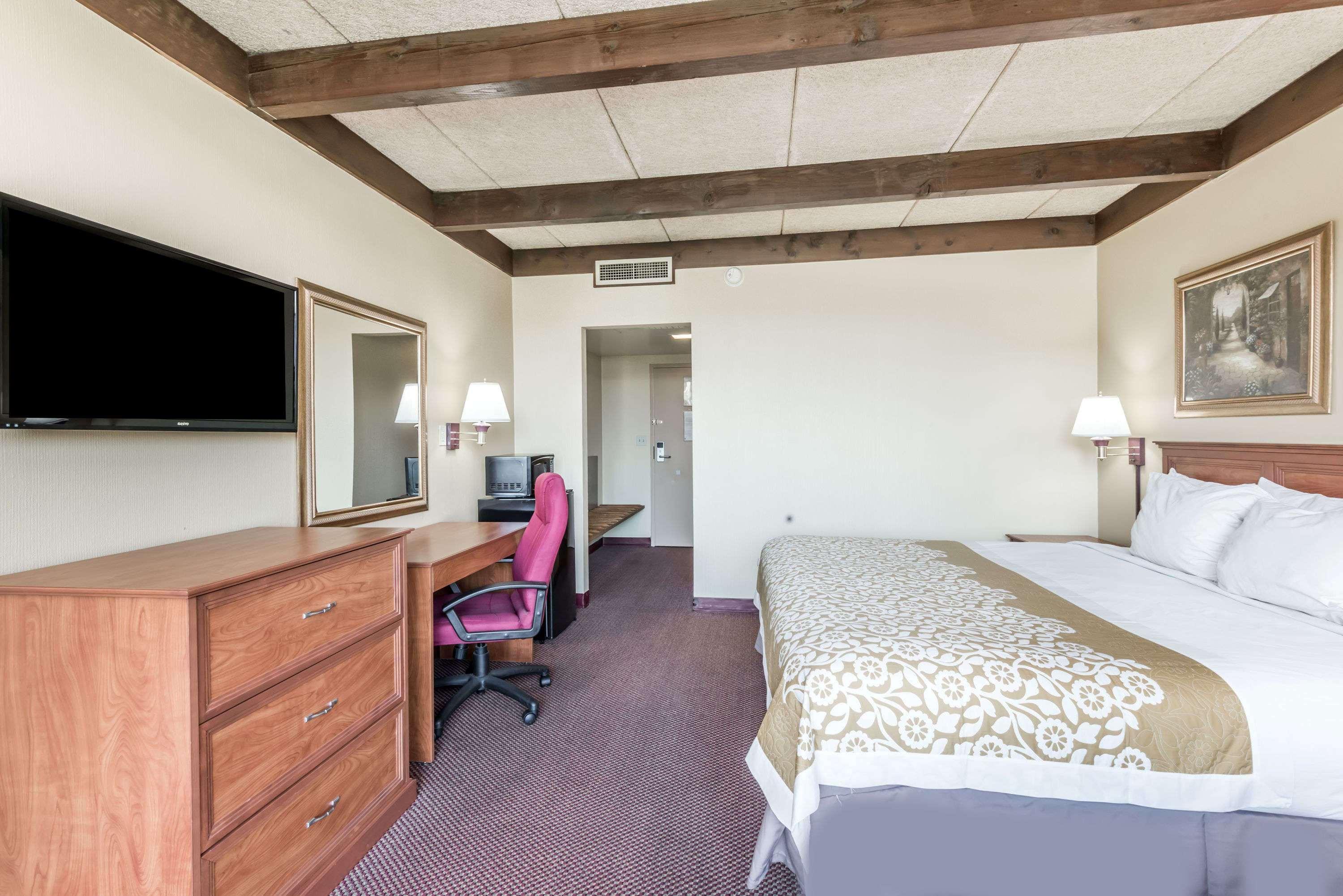 Days Inn By Wyndham Niles Extérieur photo