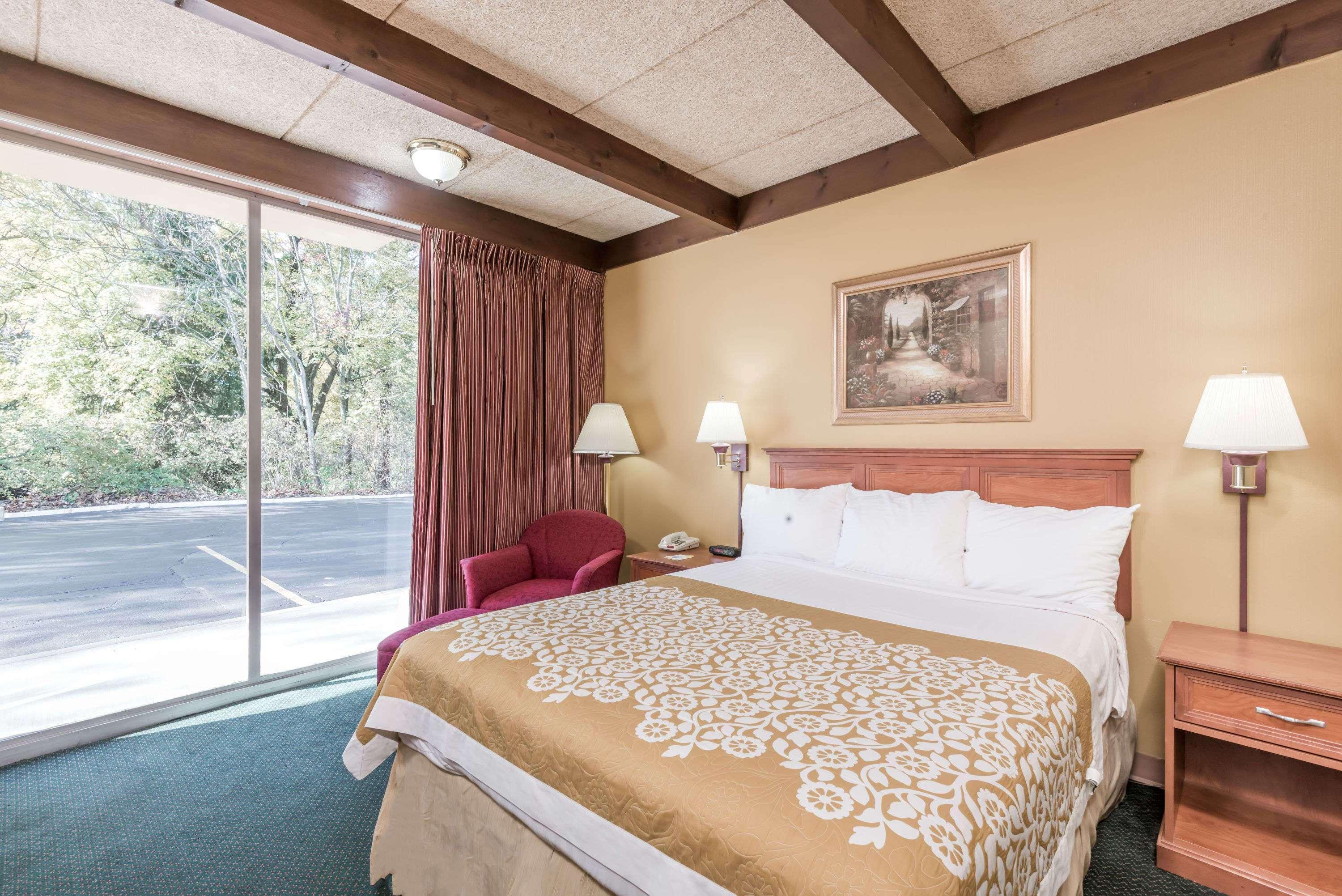 Days Inn By Wyndham Niles Extérieur photo