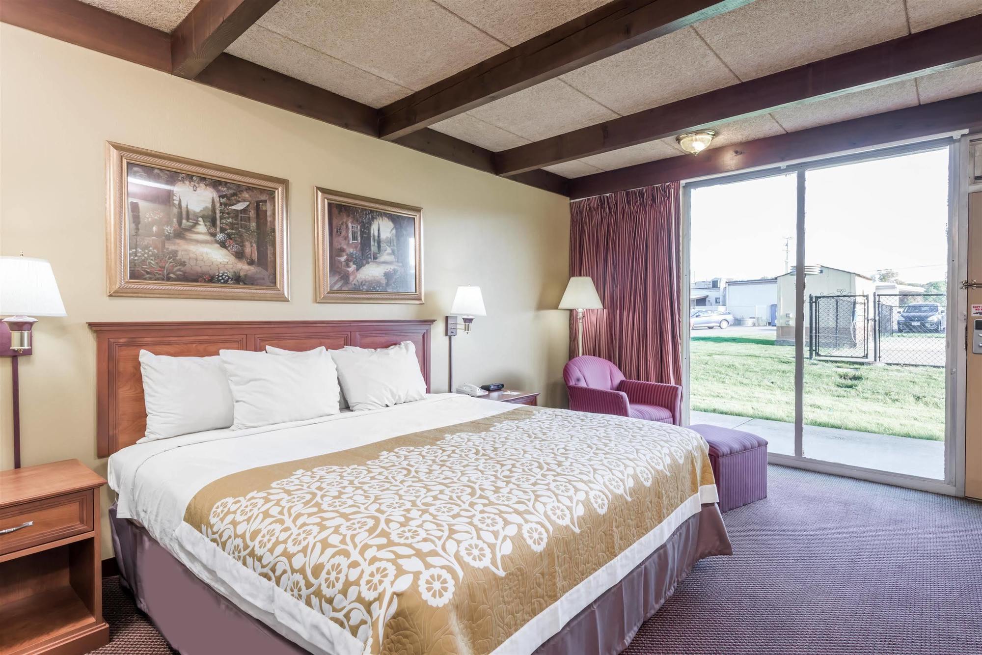 Days Inn By Wyndham Niles Extérieur photo